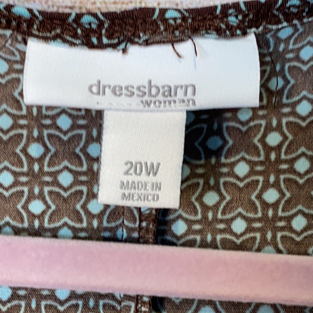 💜💜 Dress Barn Beautiful Woman’s Dress Size 20W - Picture 5 of 10